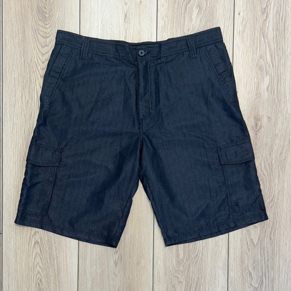 AMPLIFY Other - 🛍️ 3 for $20 🛍️ - NWOT - Black Striped Cargo Shorts with Sturdy Cotton Blend